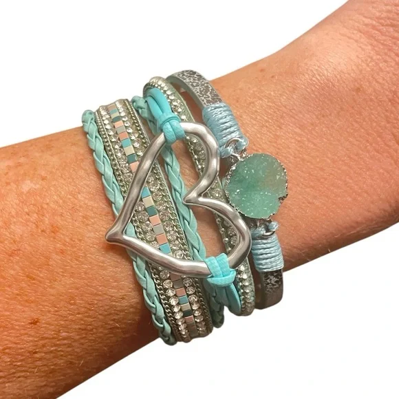 Bohemian Multi-layer Leather Fashion Bracelet with Magnetic Clasp-Light Blue NEW - Picture 1 of 1